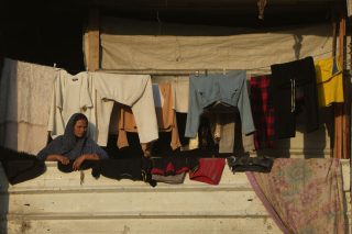 gynaikes polemos gaza